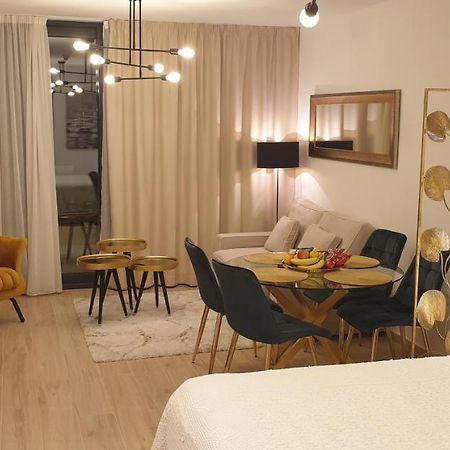 Golden Studio - Private Parking Ragusa Esterno foto