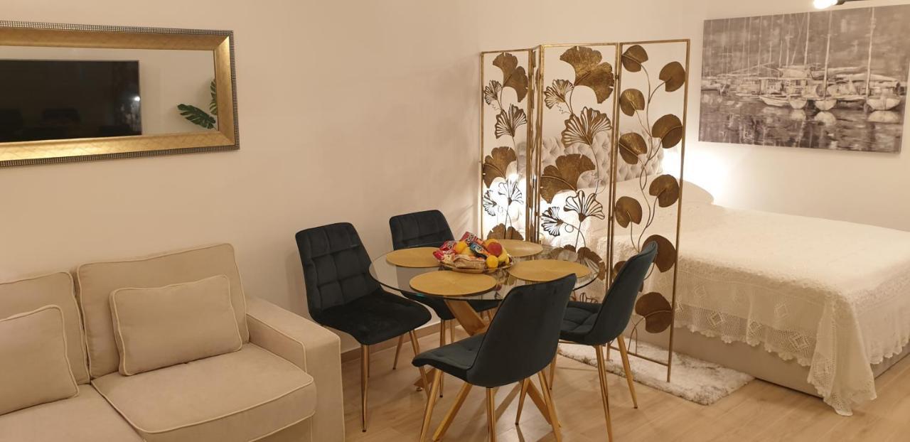 Golden Studio - Private Parking Ragusa Esterno foto